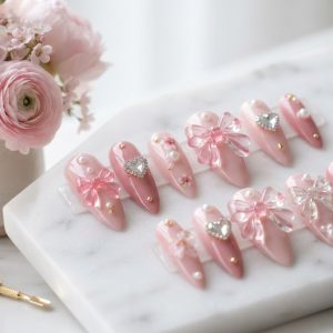 Press-On Nails with 3D Jelly Designs featuring glossy pink reusable fake nails